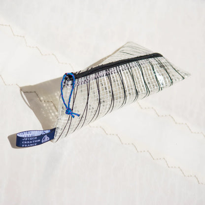 Trousse voile carbone transparent